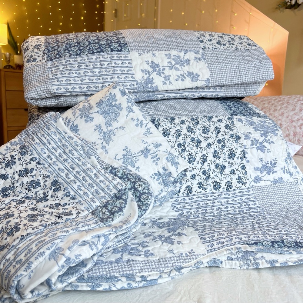 Vintage King Reversible Blue & White Floral Patchwork Quilt Comforter Shams Set - Picture 3 of 7